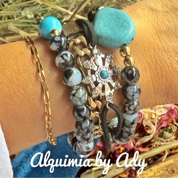 Turquoise chips beaded bracelet statement stack set - Picture 3 of 10